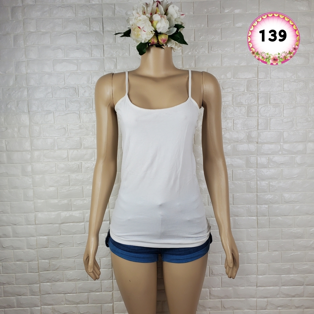 No Boundaries Large Junior White Tank Top – Casual Basic Sleeveless Tee
